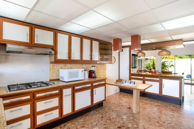 Luxury Villa Photo #14