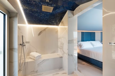 Luxury Villa Photo #55