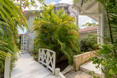 Luxury Villa Photo #9