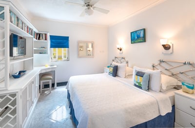Luxury Villa Photo #15