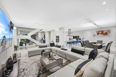 Luxury Villa Photo #21