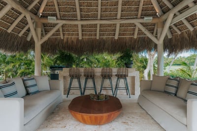 Luxury Villa Photo #7