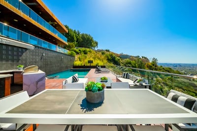 Luxury Villa Photo #14