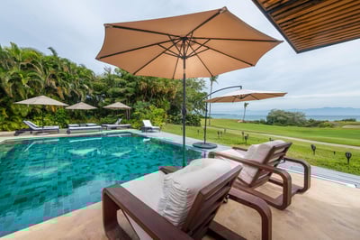 Luxury Villa Photo #5
