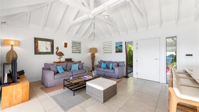 Luxury Villa Photo #30