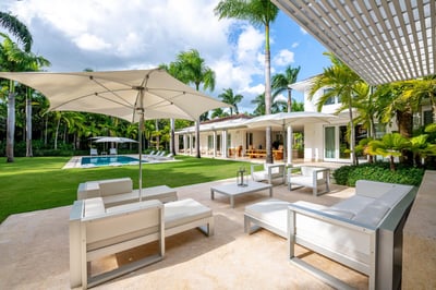 Luxury Villa Photo #9