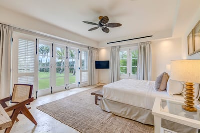 Luxury Villa Photo #29