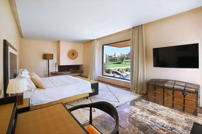 Luxury Villa Photo #13