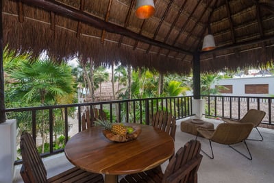 Luxury Villa Photo #6