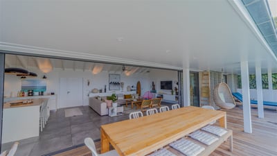 Luxury Villa Photo #23