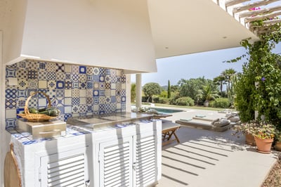 Luxury Villa Photo #13