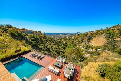 Luxury Villa Photo #3