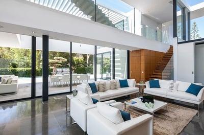 Luxury Villa Photo #23