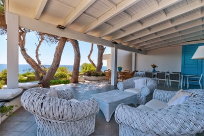 Luxury Villa Photo #40