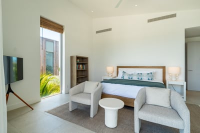 Luxury Villa Photo #21