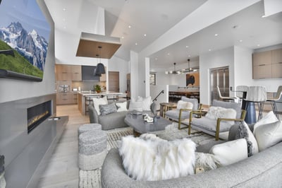 Luxury Villa Photo #2