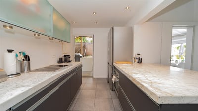 Kitchen & Dining Area