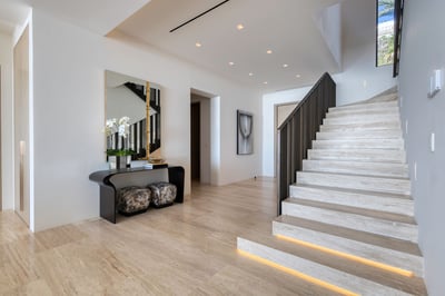 Luxury Villa Photo #43