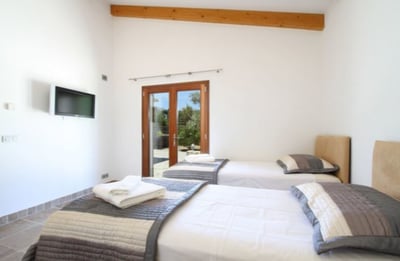 Luxury Villa Photo #25