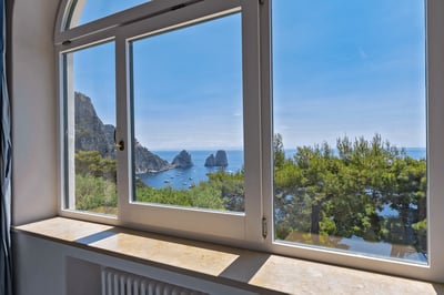 Luxury Villa Photo #18