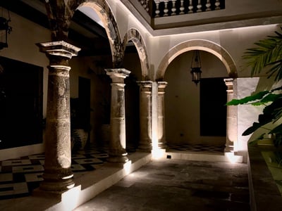 Luxury Villa Photo #9