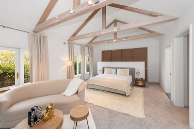 Luxury Villa Photo #39