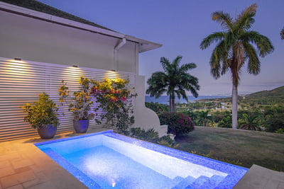 Luxury Villa Photo #3