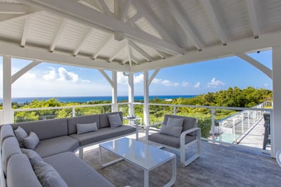 Luxury Villa Photo #9