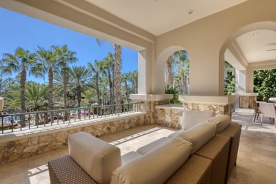 Luxury Villa Photo #32