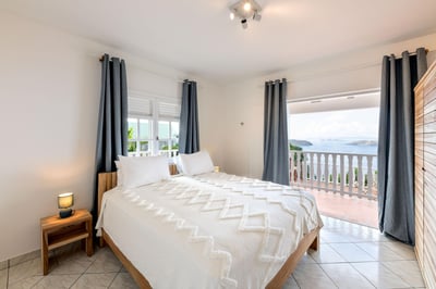 Luxury Villa Photo #29