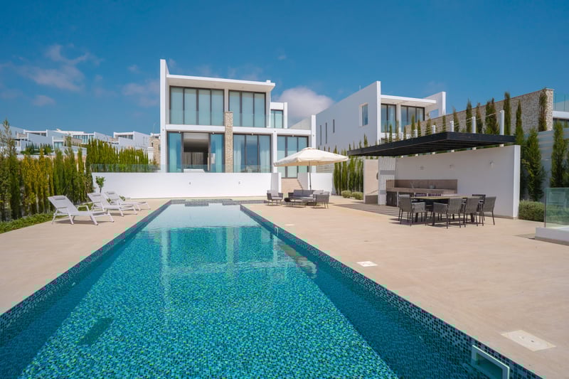 Four Bedroom Seafront Villas