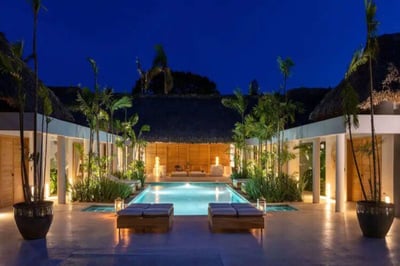 Luxury Villa Photo #4