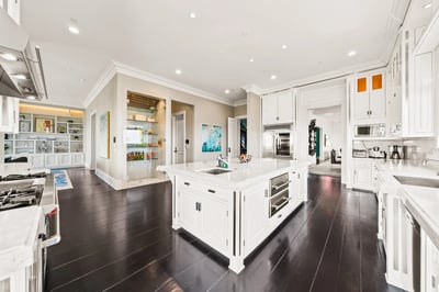 Luxury Villa Photo #21