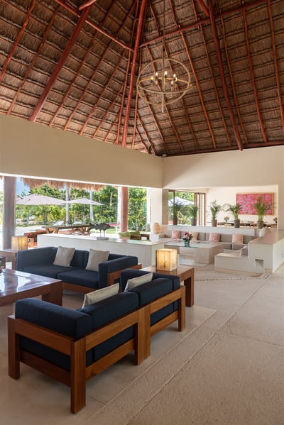 Luxury Villa Photo #21