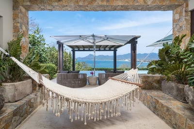 Luxury Villa Photo #7
