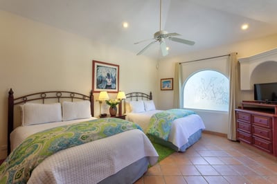 Luxury Villa Photo #46