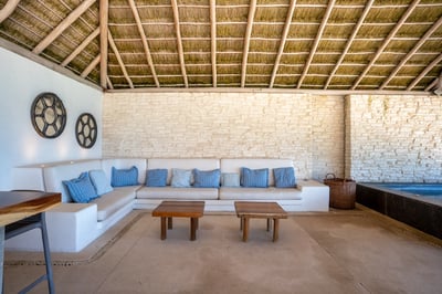 Luxury Villa Photo #14