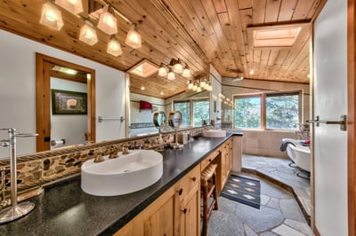 Luxury Villa Photo #41