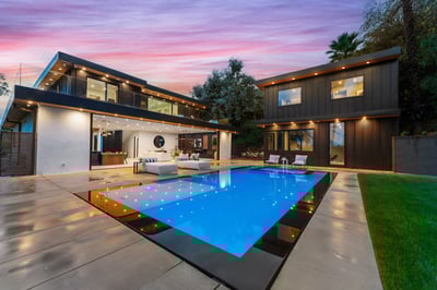 Luxury Villa Photo #3