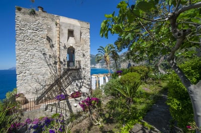 Luxury Villa Photo #14