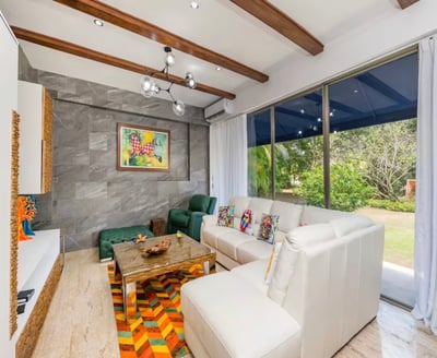 Luxury Villa Photo #7