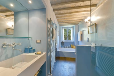 Luxury Villa Photo #35