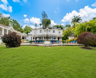Luxury Villa Photo #2