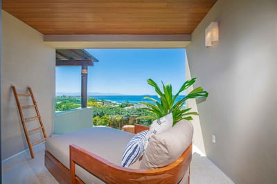 Luxury Villa Photo #44