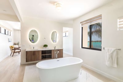 Luxury Villa Photo #35