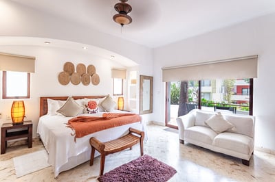 Luxury Villa Photo #27
