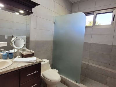 Luxury Villa Photo #35