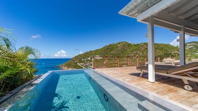 Luxury Villa Photo #2