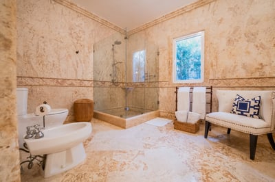 Luxury Villa Photo #62