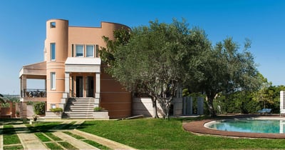 Luxury Villa Photo #2